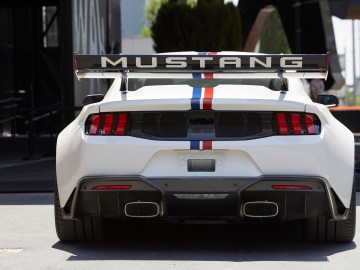 Carlos Sainz i Ford Mustang GTD